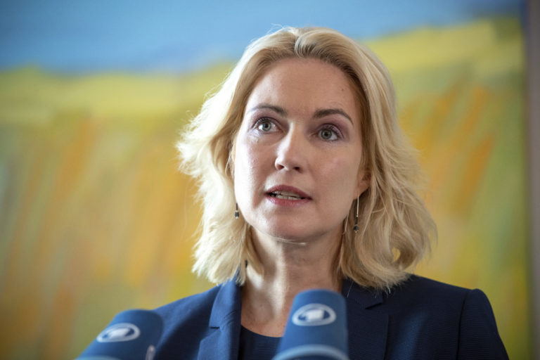 Manuela Schwesigová
