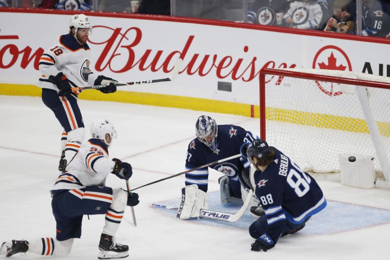 Tomáš Jurčo, Connor Hellebuyck, NHL, Edmonton Oilers, Winnipeg Jets