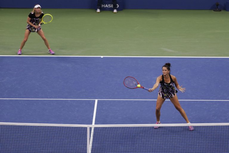 Viktoria Kužmová, Alexandra Sasnovičová
