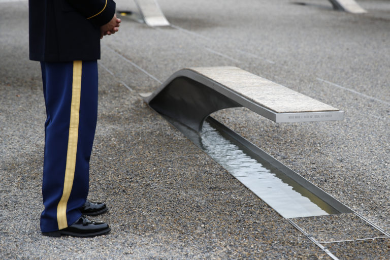 pád dvojičiek, výročie útoku, pamiatka na hasičov