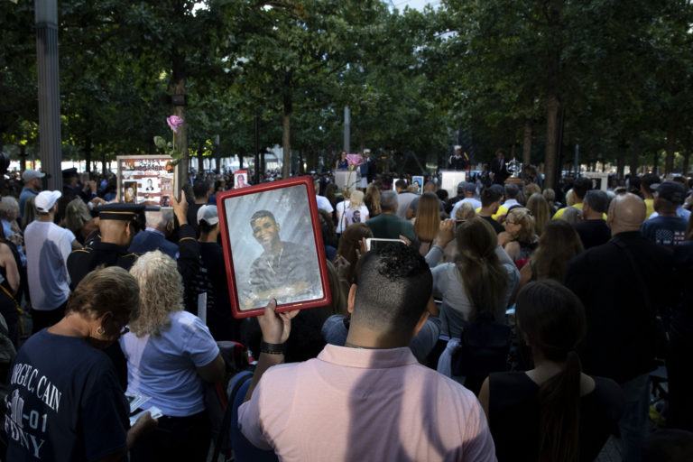 pád dvojičiek, výročie útoku, pamiatka na hasičov