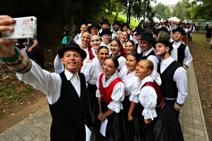 BANSKÁ BYSTRICA: Slovenský deň kroja