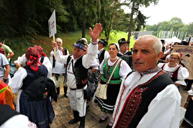BANSKÁ BYSTRICA: Slovenský deň kroja