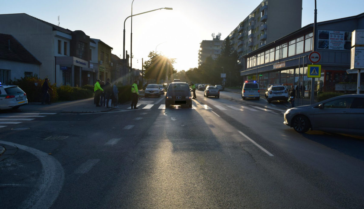 Nehoda, auto, kolobežka, Hlohovec