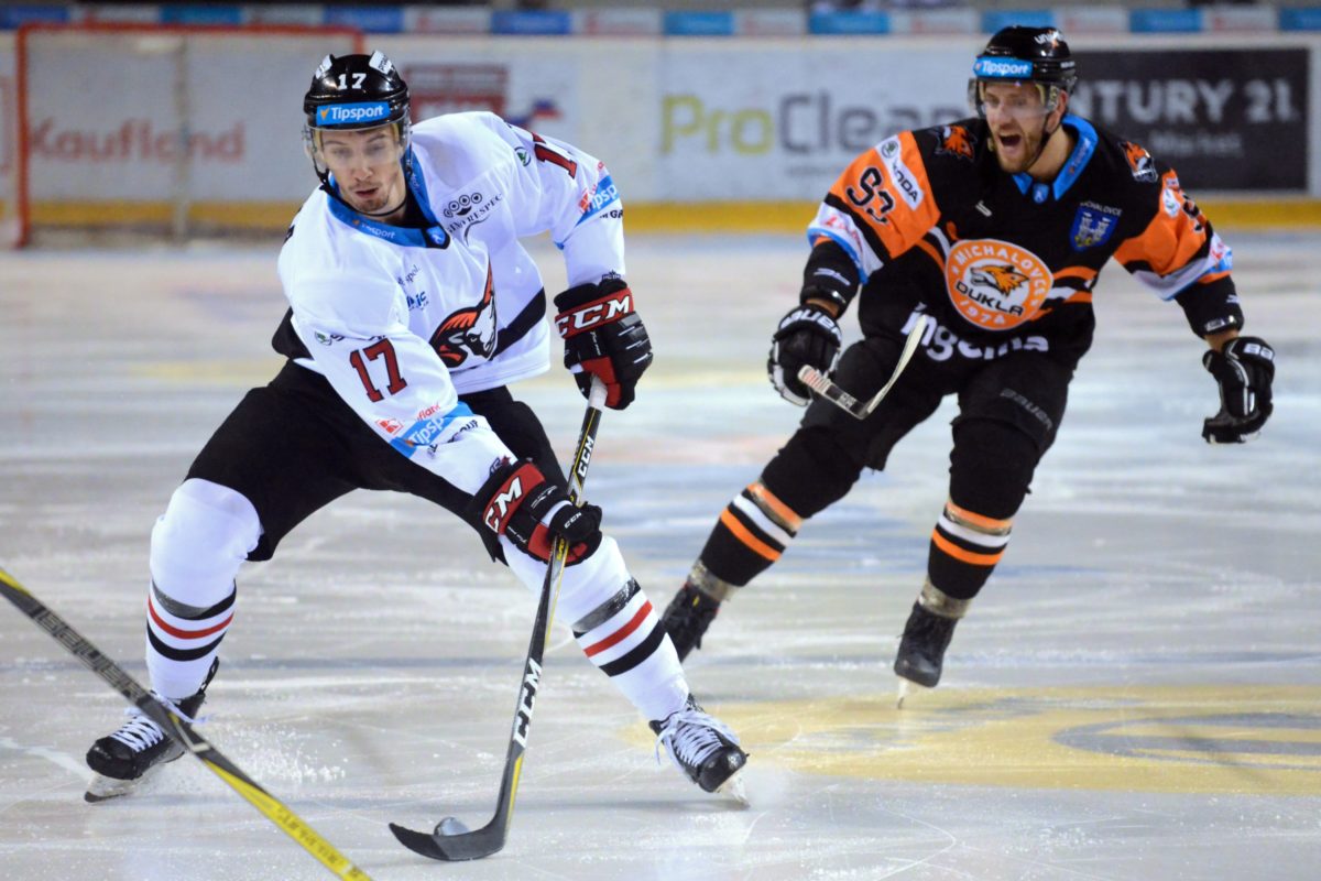 HOKEJ TL: Banská Bystrica - Michalovce