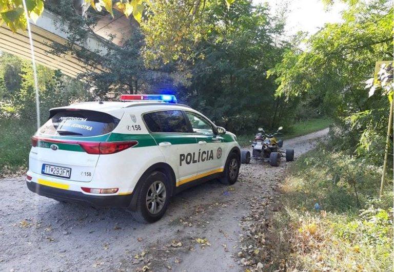 štvorkolka, polícia
