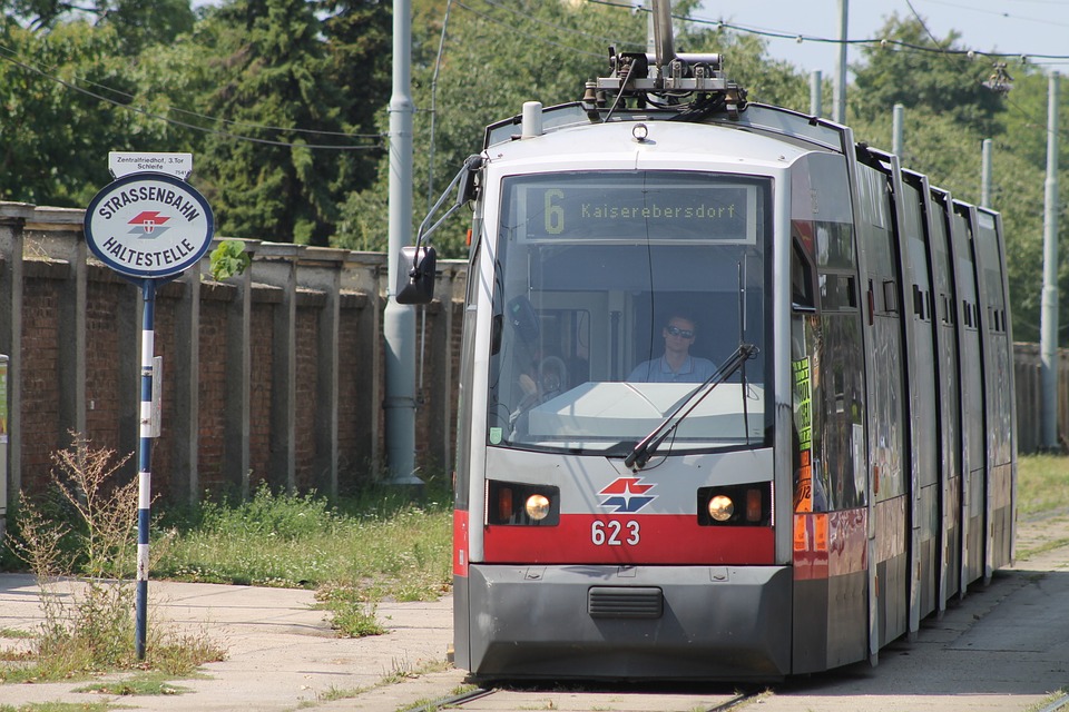 Verejná doprava vo Viedni jazdí aj v noci