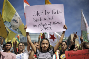 Turecká ofenzíva proti Kurdom v Sýrii
