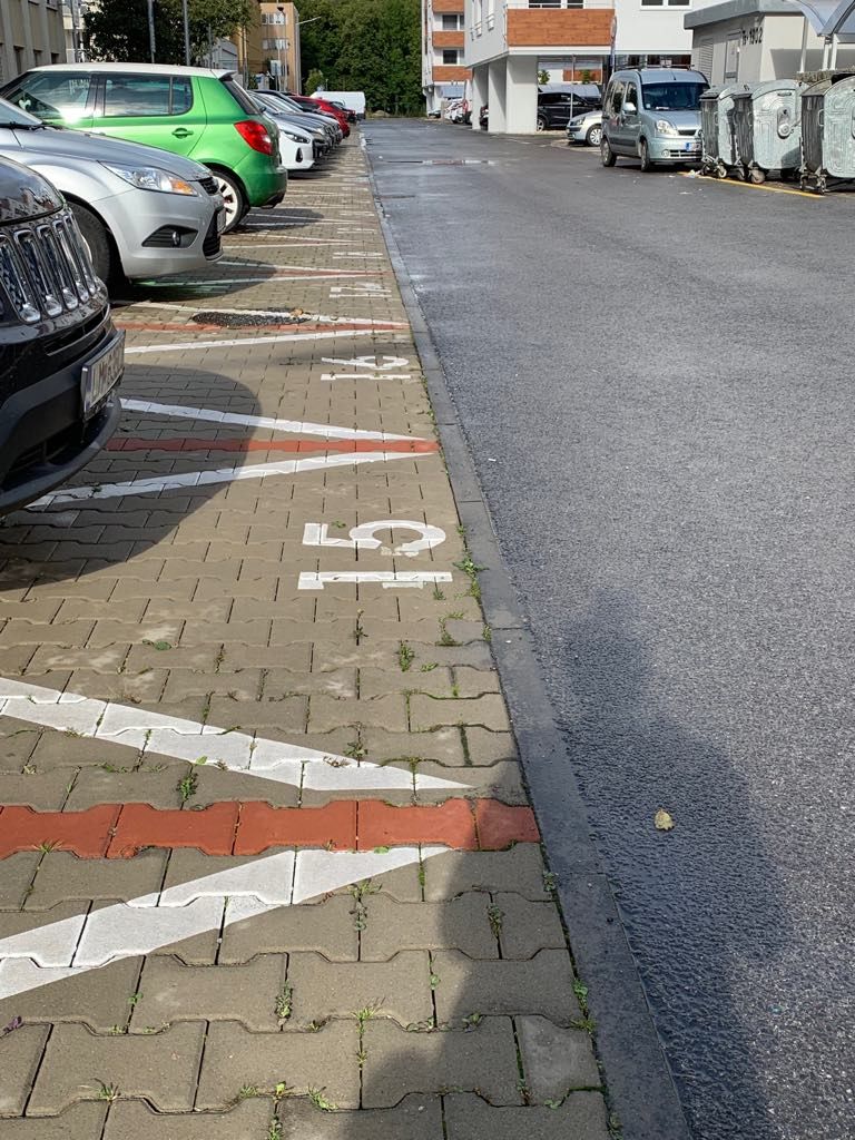 Parkovanie na Nobelovej ulici