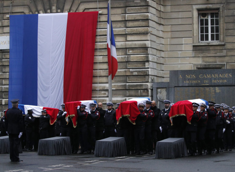 Paríž, útok, obete
