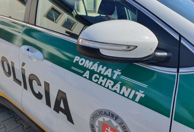 polícia, policajné auto