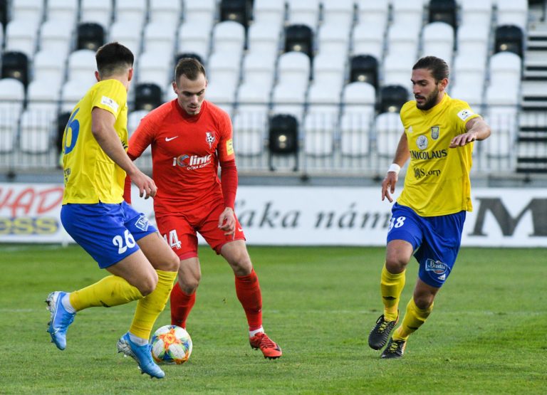 FUTBAL FL: Sereď - Michalovce