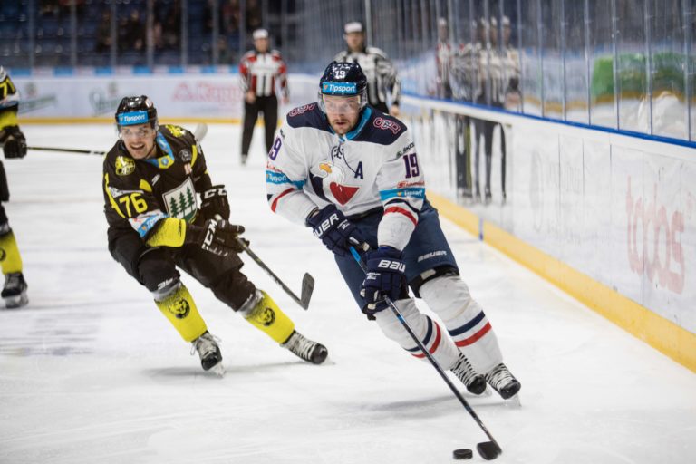 HOKEJ TL: Bratislava - Detva