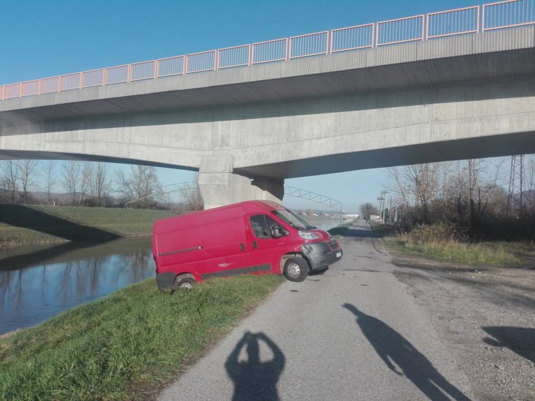 Nehoda, dodávka