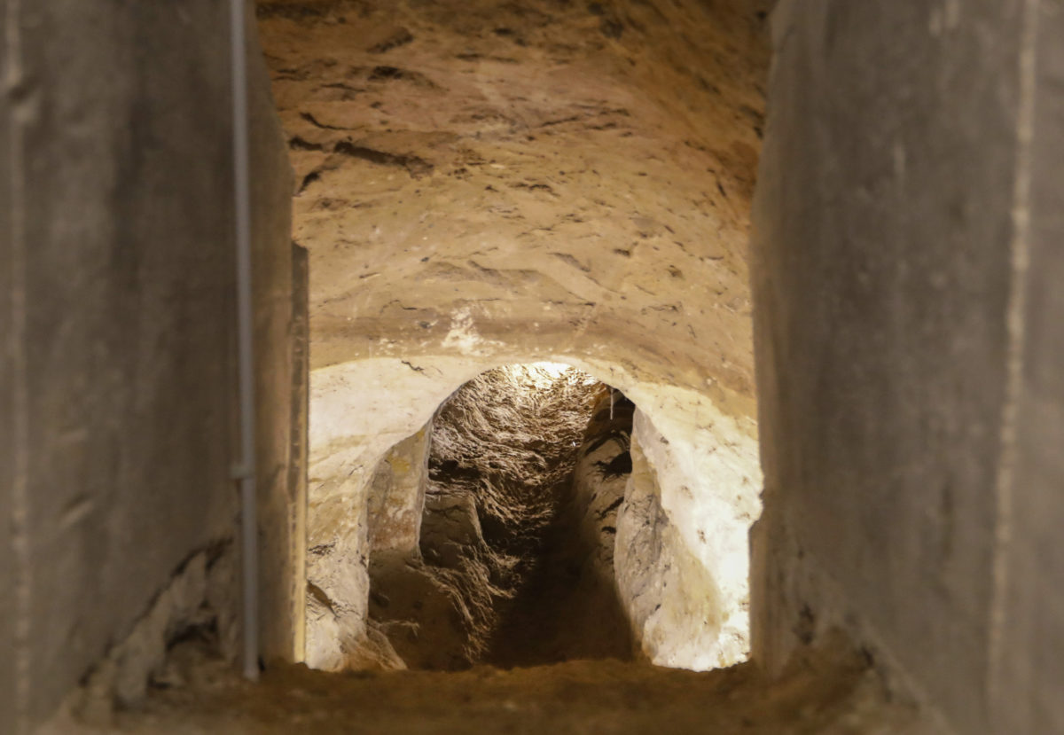 Berlínsky múr, tunel