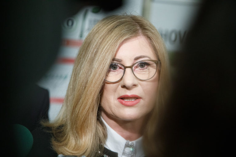 Hovorme o jedle, Gabriela Matečná