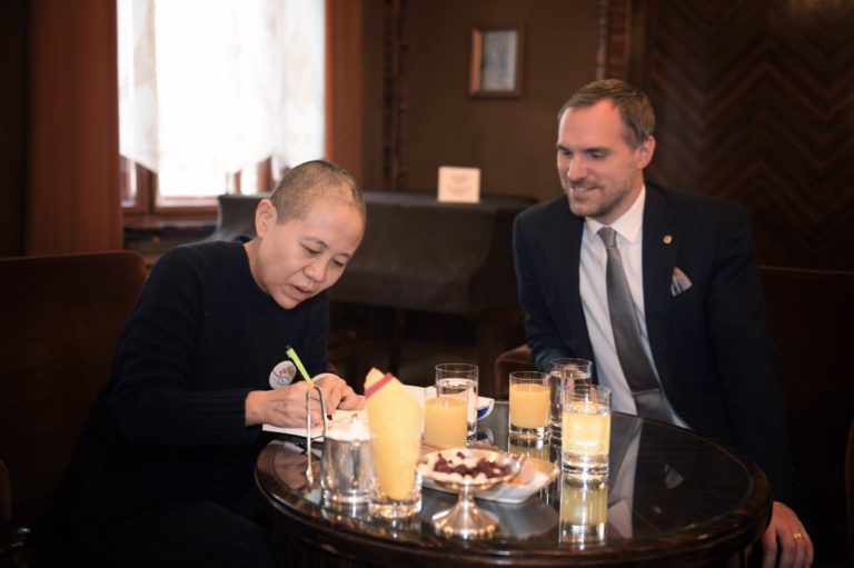 Liou sia cesko zdenek hrib twitter.jpg