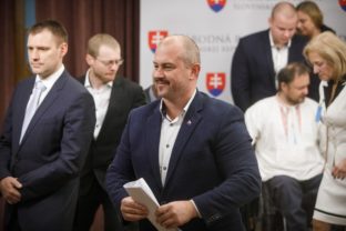 ĽSNS: Kotleba predstavil kandidátku
