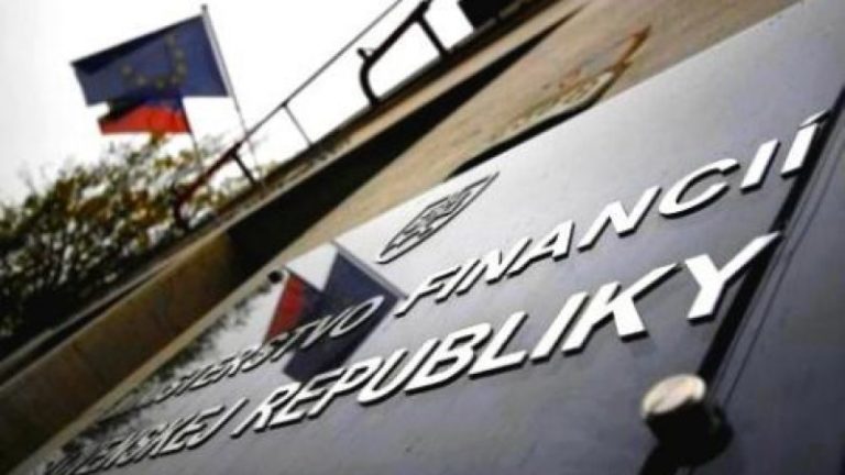 Cestári si musia získať dôveru u šéfa rezortu financií