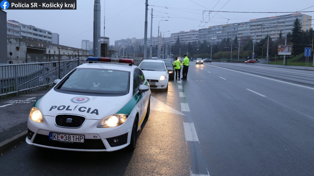 Policajti, kontrola