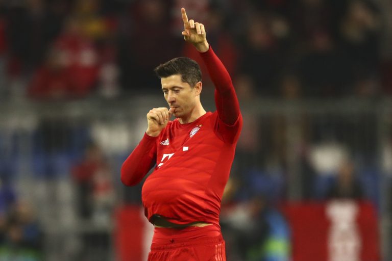 Robert Lewandowski, Liga majstrov, FC Bayern Mníchov, Olympiakos Pireus