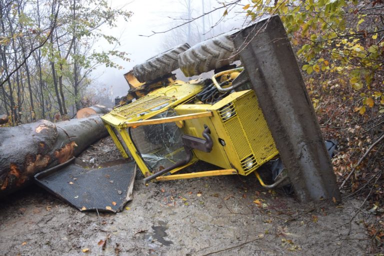 Traktor, tragická nehoda