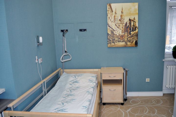 Trnava_nemocnica_postele.jpg