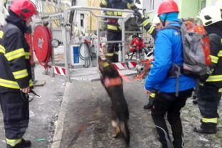 Výbuch plynu v paneláku v Prešove, záchranári