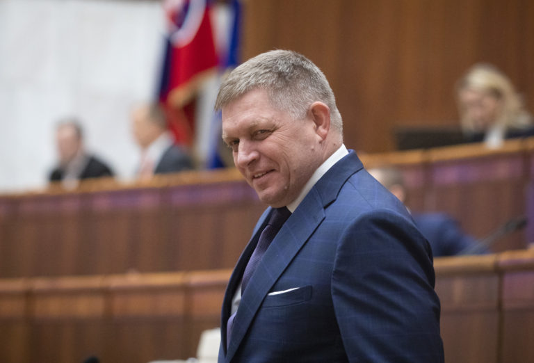 Fico na rokovaní perlamentu