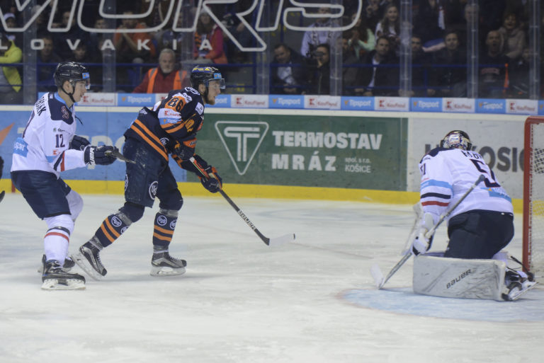 HOKEJ TL: Košice - Slovan Bratislava