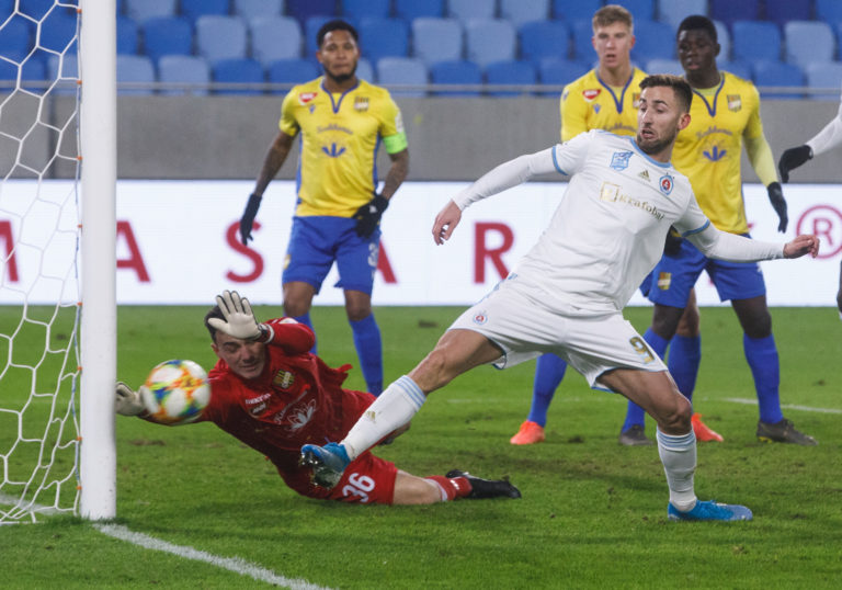 FUTBAL FL: Bratislava - Dunajská Streda