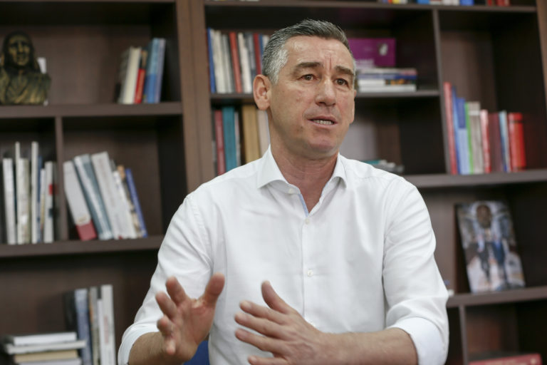 Kadri Veseli