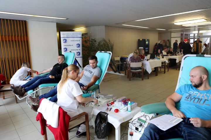 Mikulášska kvapka krvi v UNLP Košice