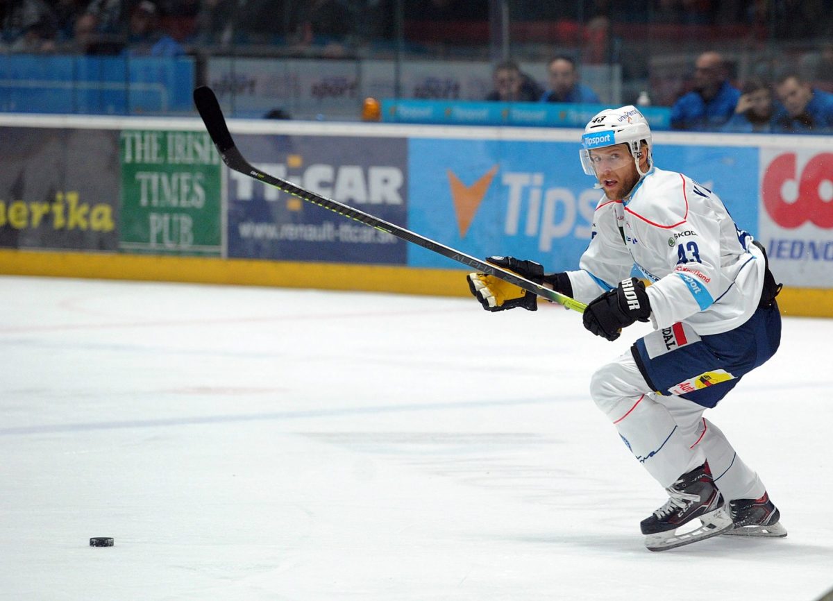 Kris Versteeg, HK Nitra