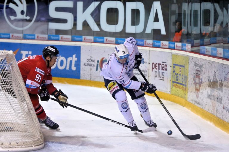 Martin Nemčík, HC '05 iClinic Banská Bystrica, Kenney Morrison, HK Nitra, Tipsport liga