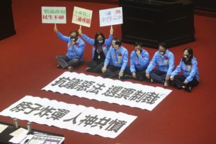 Taiwan, Čína, antifiltračný zákon