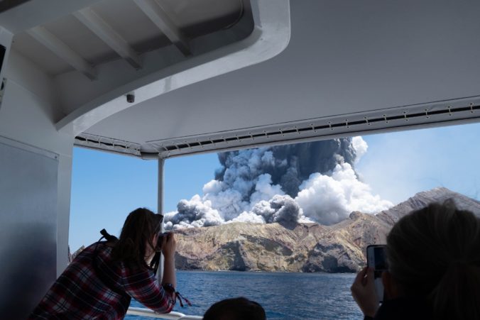 Výbuch, sopka White Island, Nový Zéland