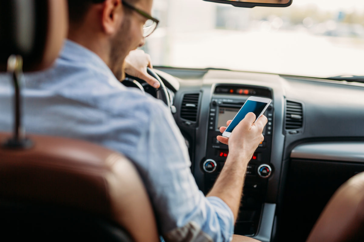 Mobilné aplikácie pomôžu lacnejšie natankovať