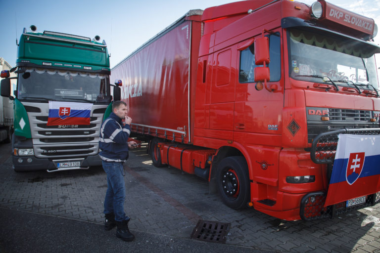 Protest autodopravcov proti daňovému zaťaženiu