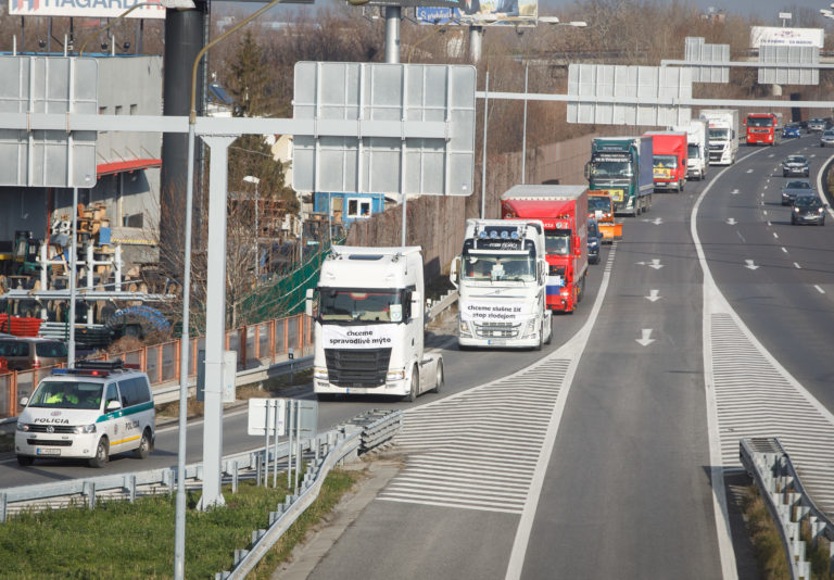 Protest autodopravcov proti daňovému zaťaženiu