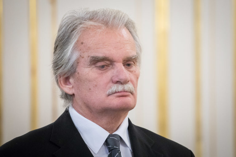PREZIDENT: Vymenovanie sudcov Ústavného súdu SR