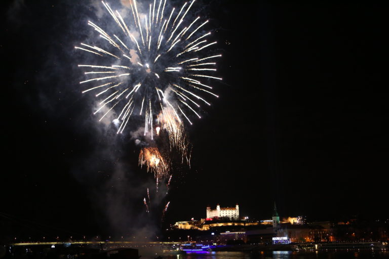 Silvestrovský ohňostroj v Bratislave