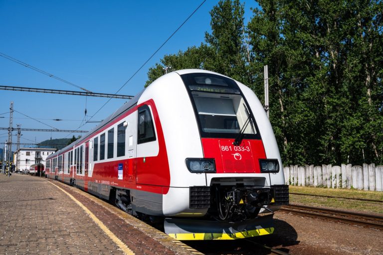 Nova seria dmj 861 na zvolensku je prvou ktoru sme vysutazili po roku 2016 a cast dodavky uz mame v prevadzke.jpg