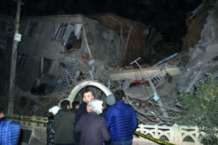 Zemetrasenie na východe Turecka
