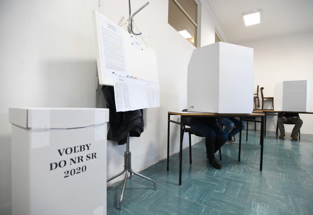 VOĽBY: Otvorenie volebných miestností