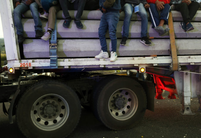 Migranti, kamion