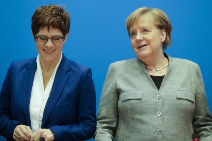 Angela Merkelová, Annegret Krampová Karrenbauerová