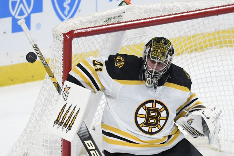 Jaroslav Halák, NHL, Boston Bruins