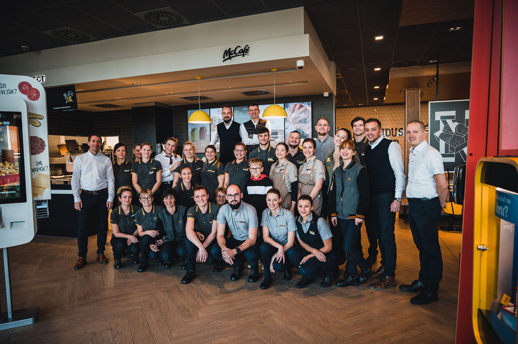 Mcdonald´s prevadzka beladice_dialnica r1_1.jpg