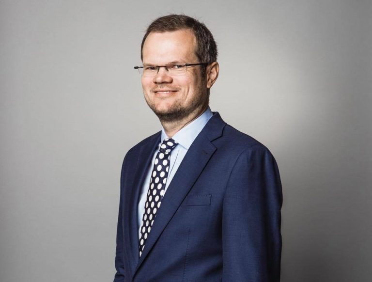 Peter kubina poradca prezidentky a ustavny pravnik.jpg